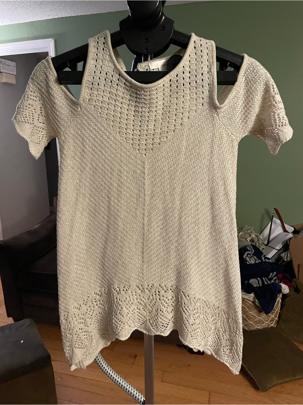 LC Lauren Conrad Cream Open-Knit Cold-Shoulder Sweater Top